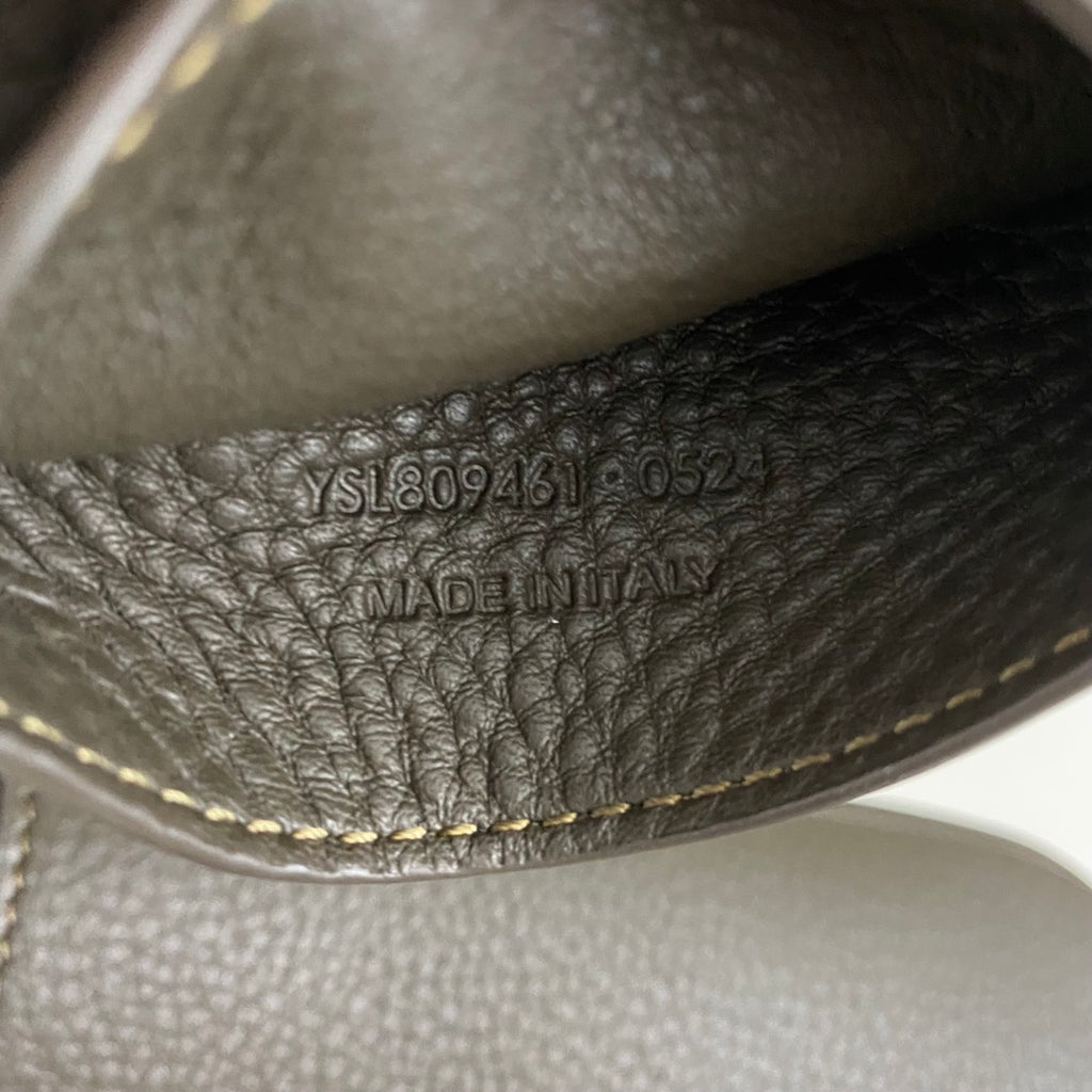 Light Musk Le 5 à 7 Supple Baby In Grained Leather