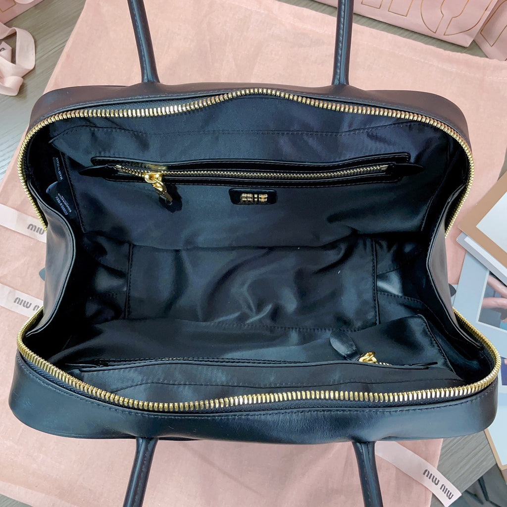 Black Beau Leather Top-Handle Bag