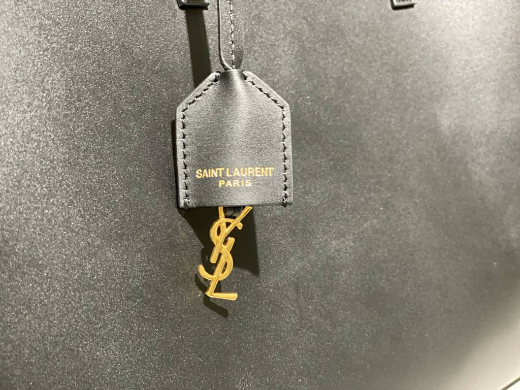 Black E/W shopping bag