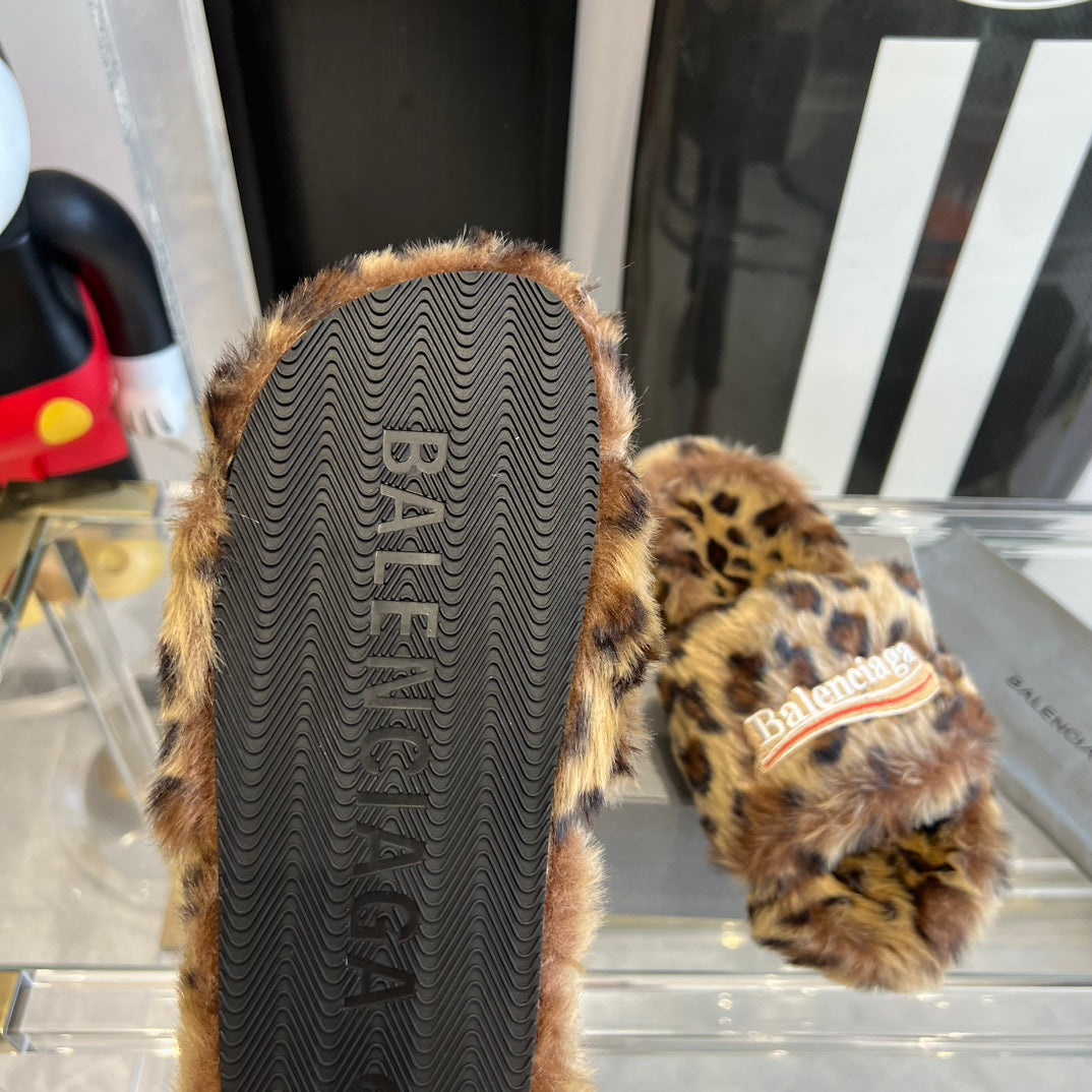 Brown & Black Furry Slides Slip-On Sandals