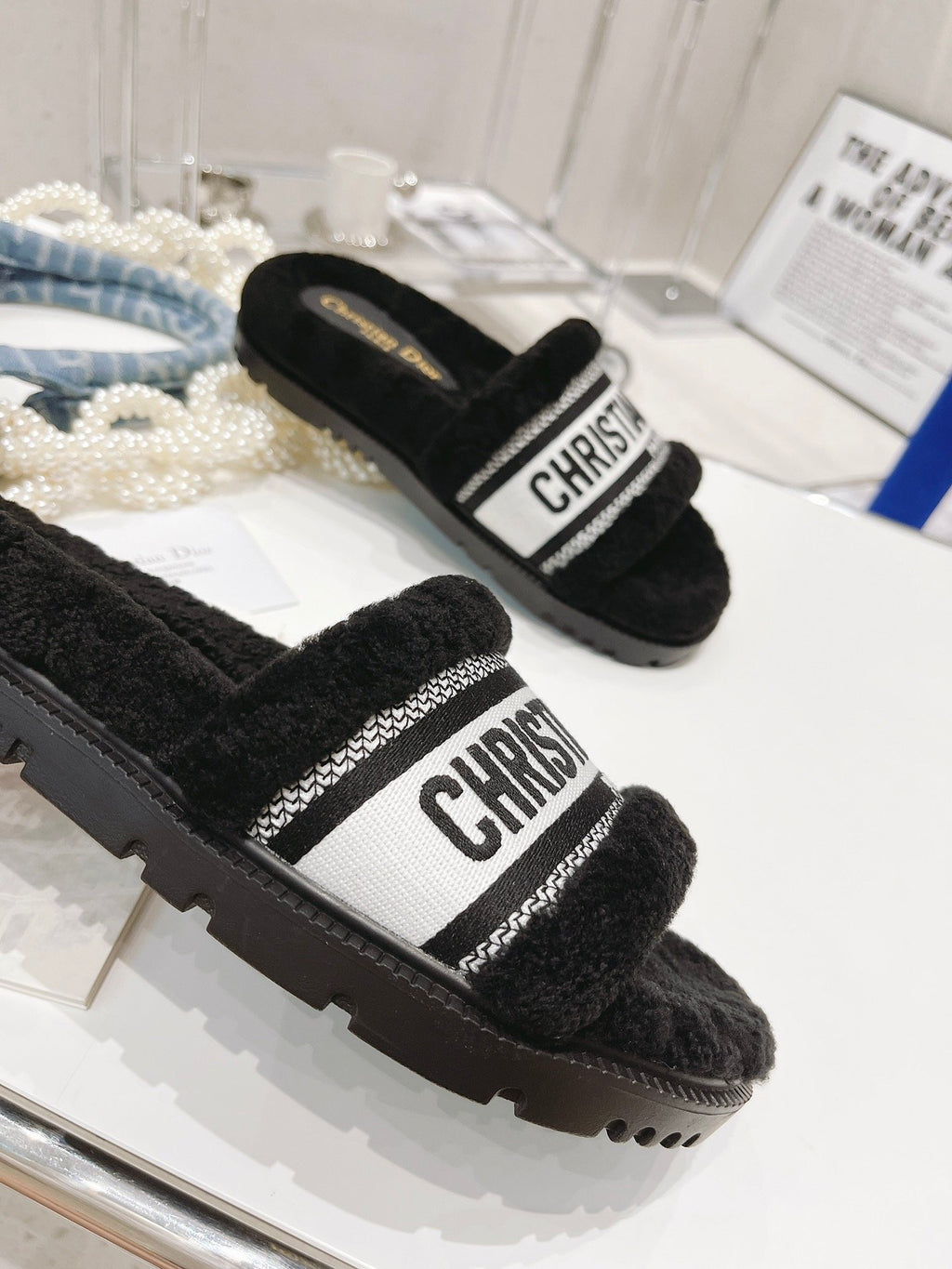 Black DD slide