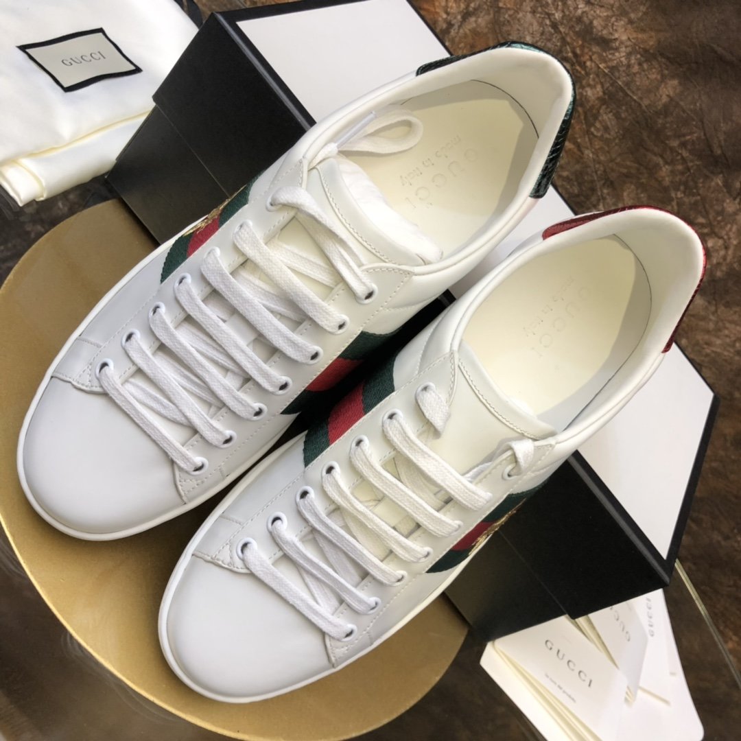 Women's Metallic heel GA embroidered leather sneakers