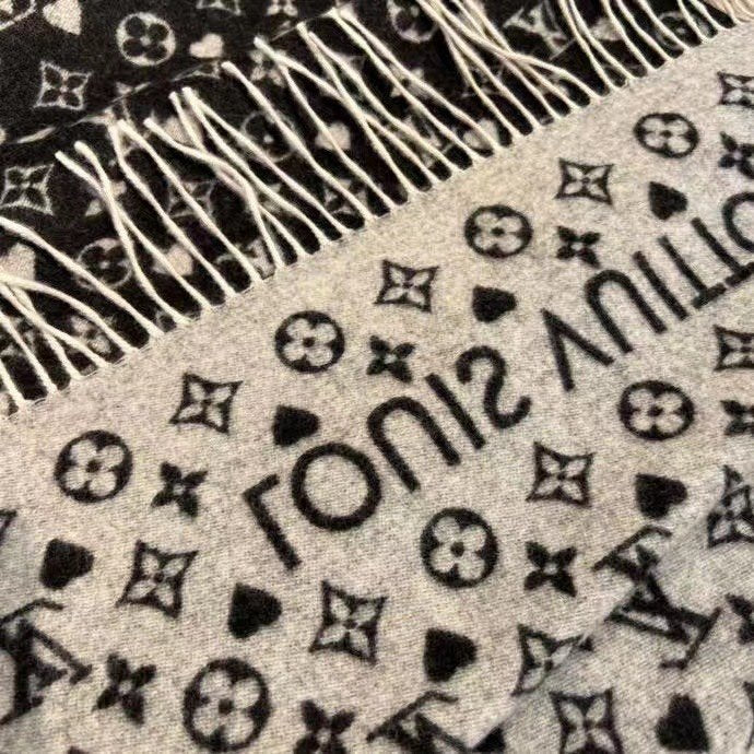 Black GO scarf