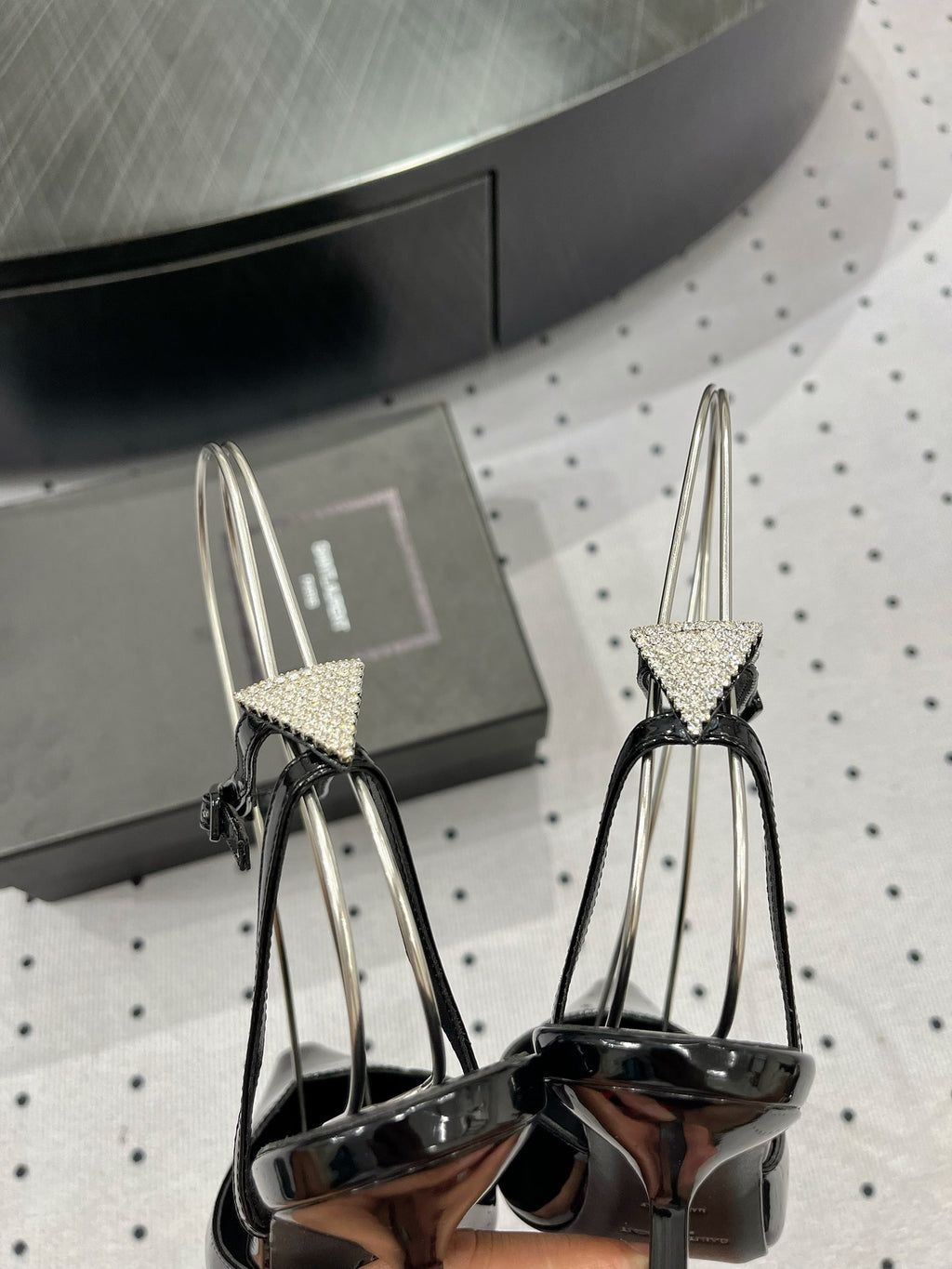 Black YA Pumps In Patent Leather