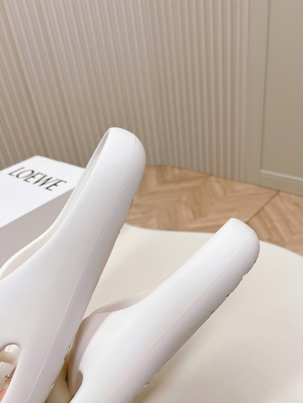 White Foam Slide