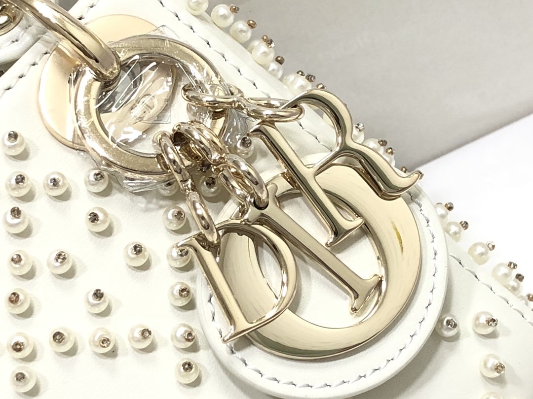 Latte Cannage Micro LD Bag With Resin Pearls