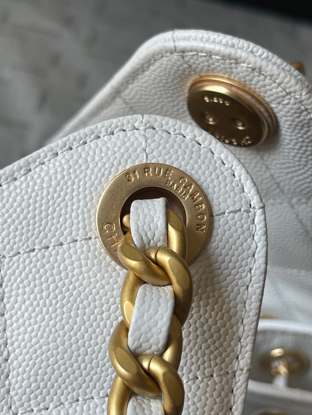 White 25 Small Handbag