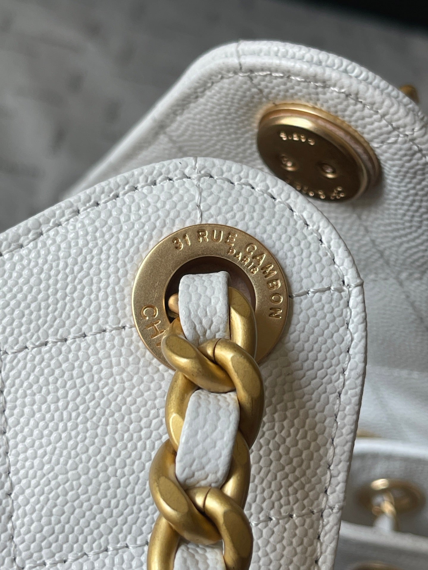 White 25 Small Handbag