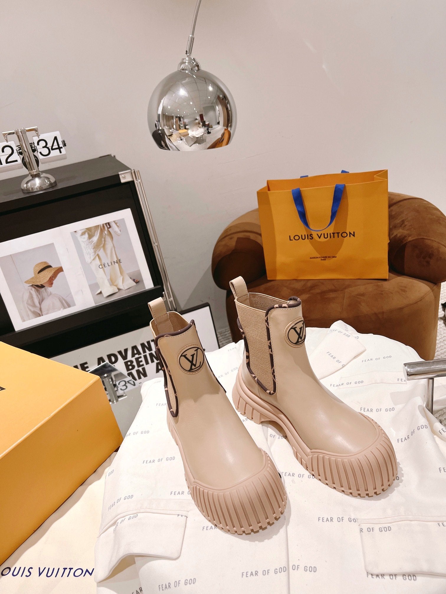 Beige LR flat ankle boot