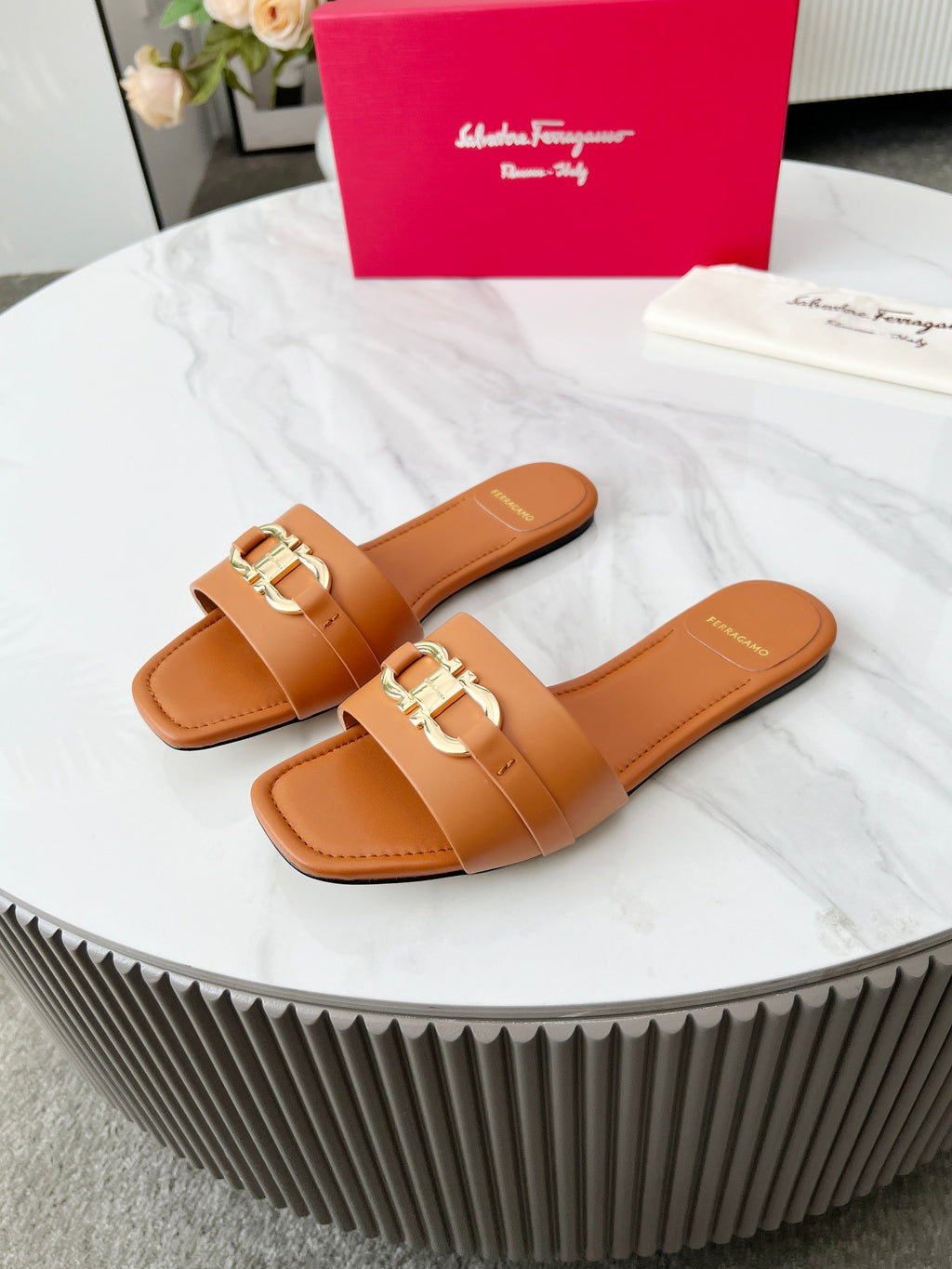 Tan Flat Slide