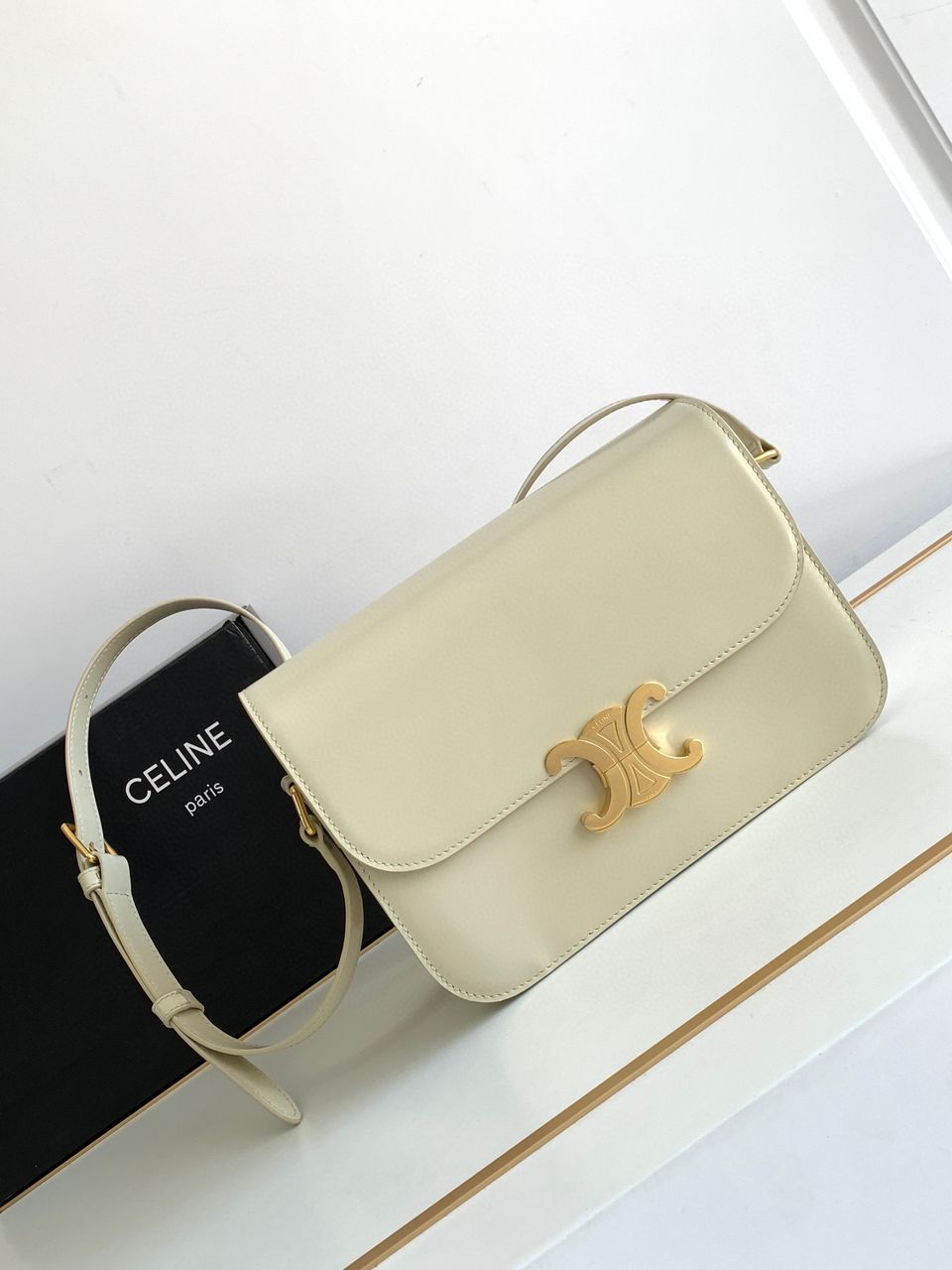 Limestone medium triomphe bag