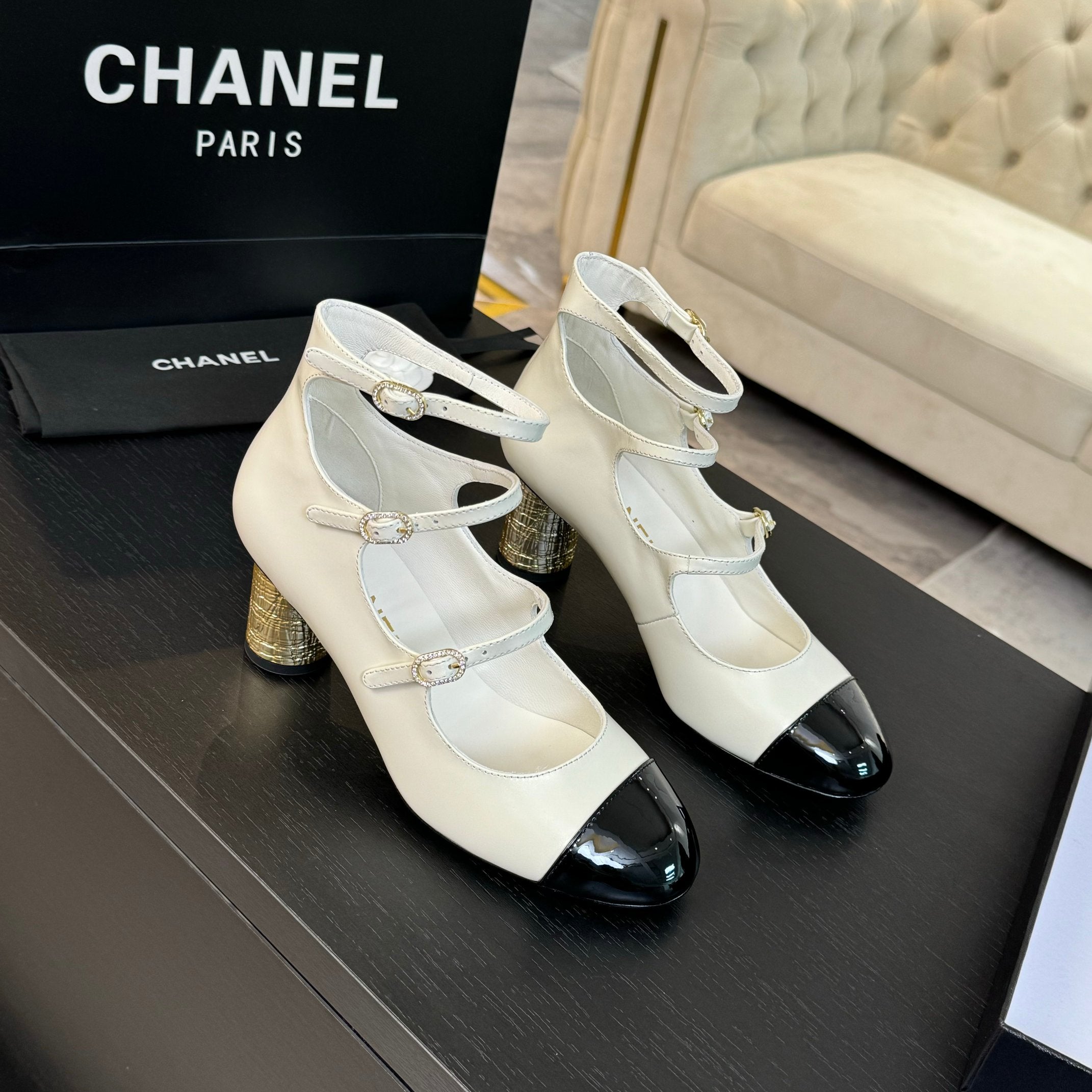 Ivory & Black MJ Pumps
