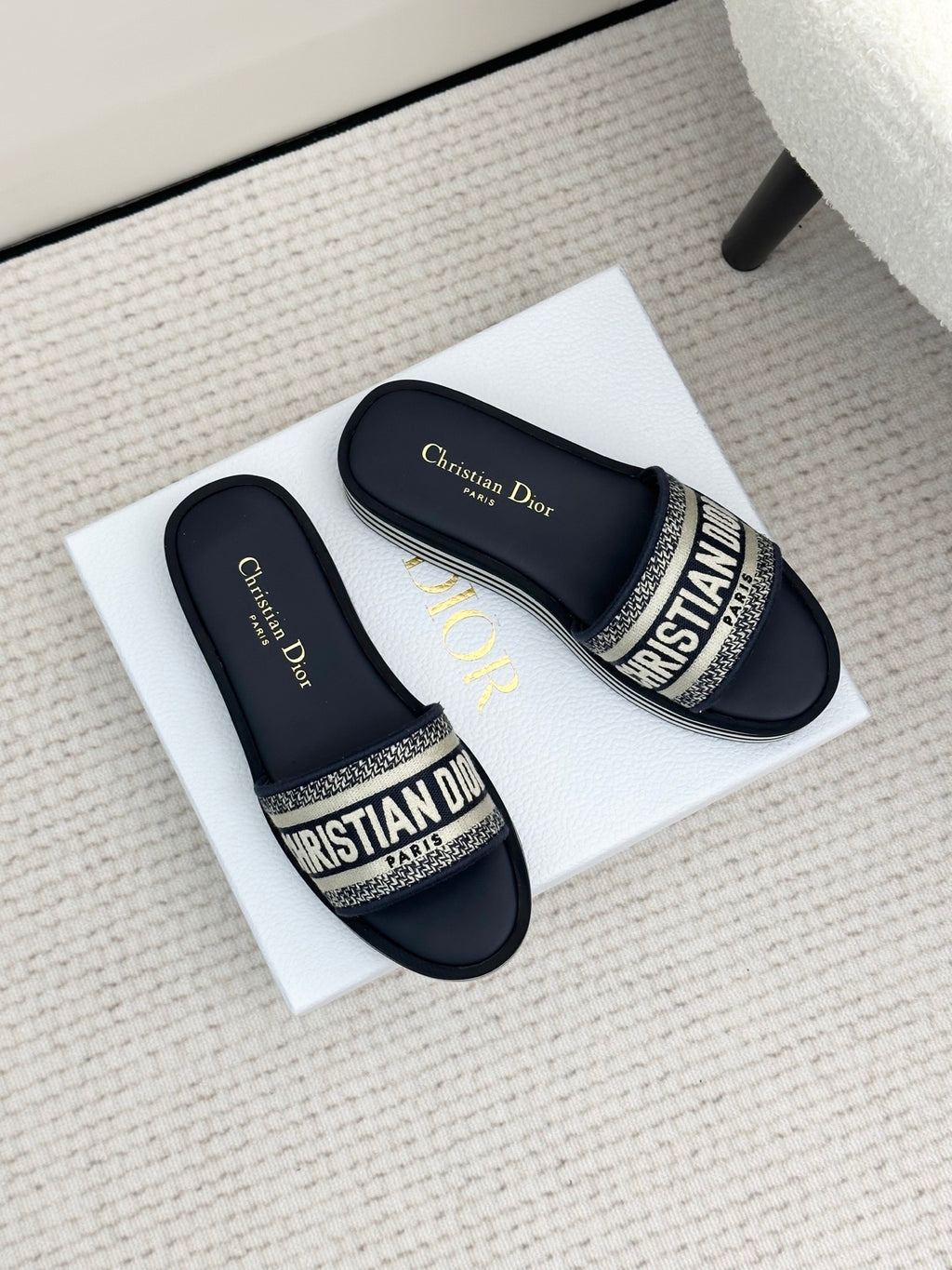 Deep Blue Dway Platform Slide