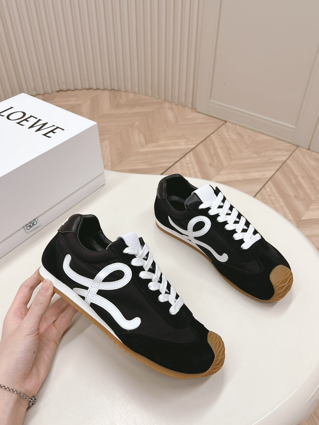 Black/White Ballet Runner