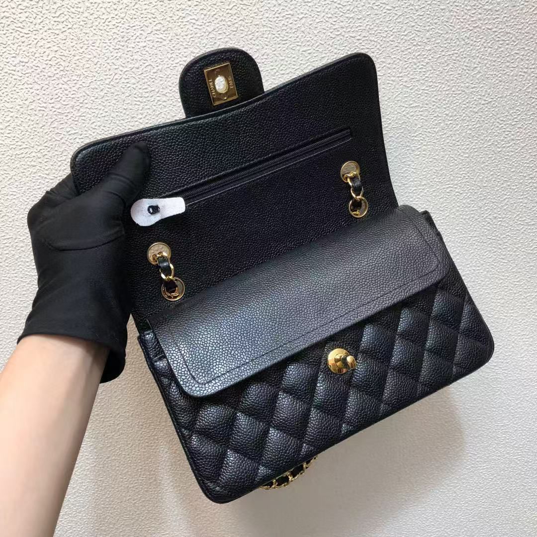 Black Classic Small C In Grained Leather