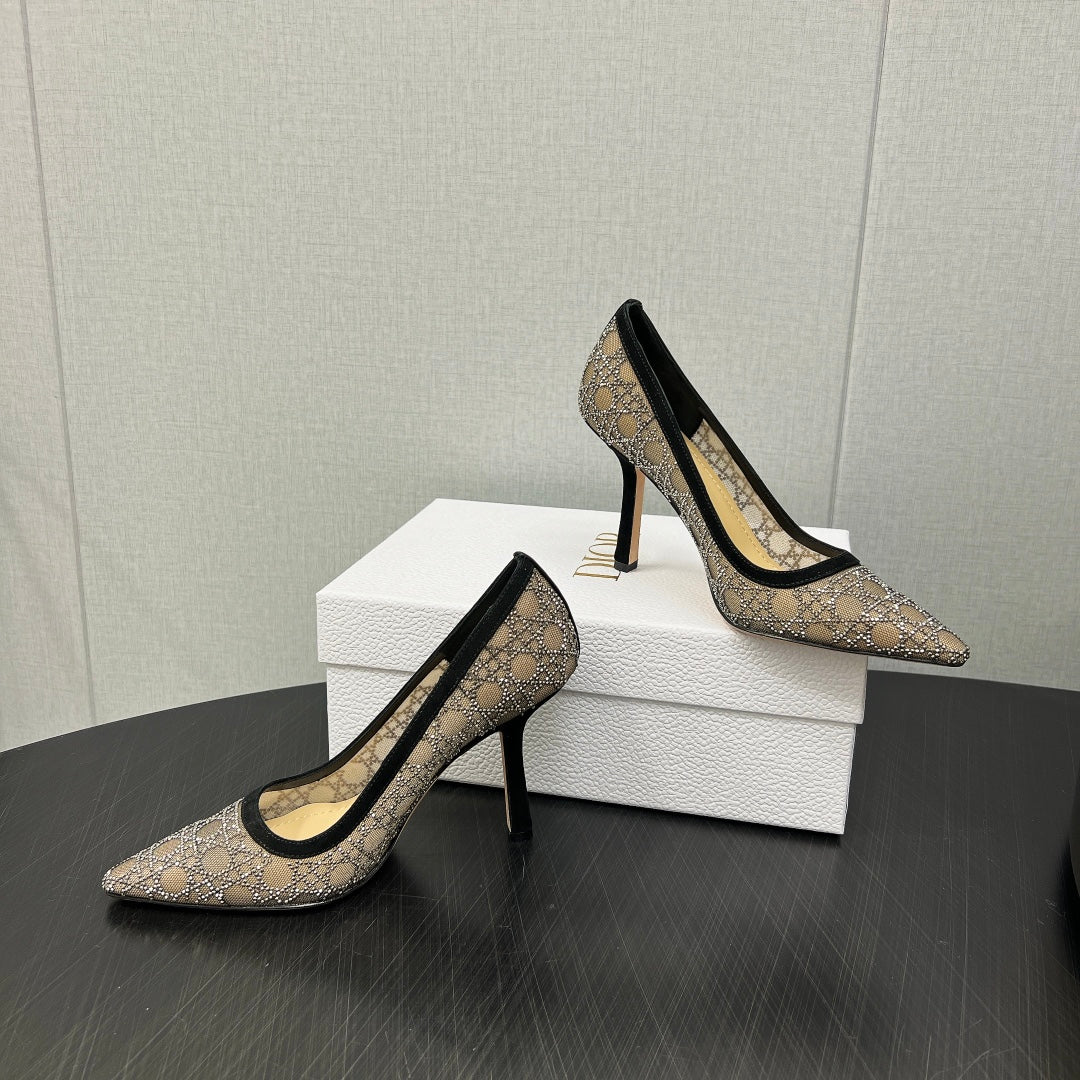 Black & Nude Capture Pump