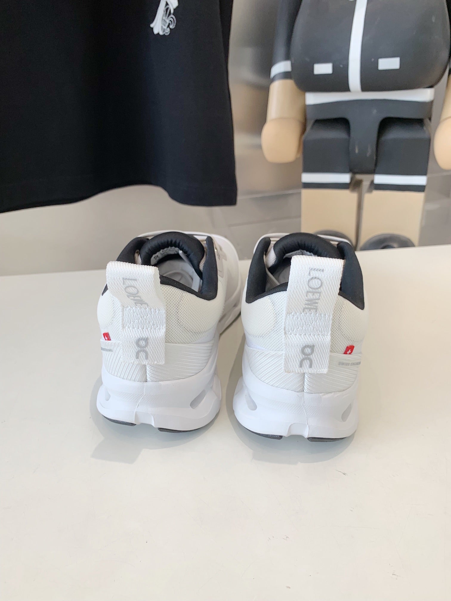 White X On Cloudtilt 2.0 Running Shoes