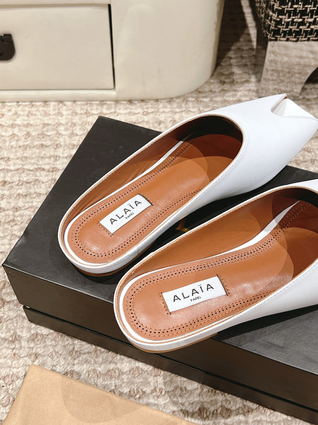 Off-White AS Flat Mules