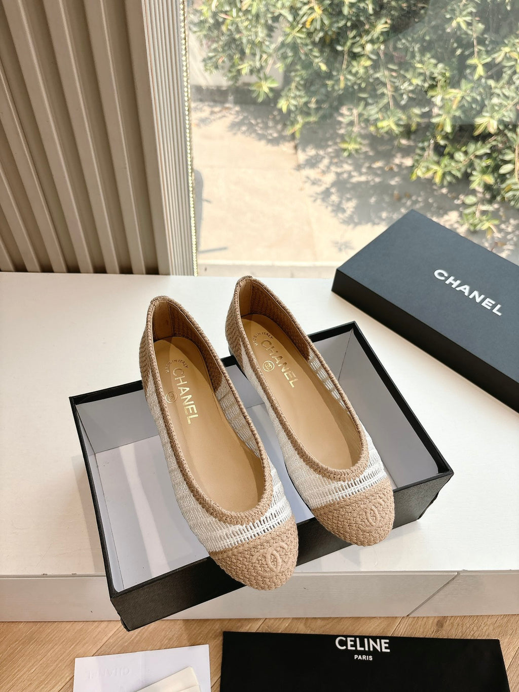 White & Beige Raffia Ballet Flats