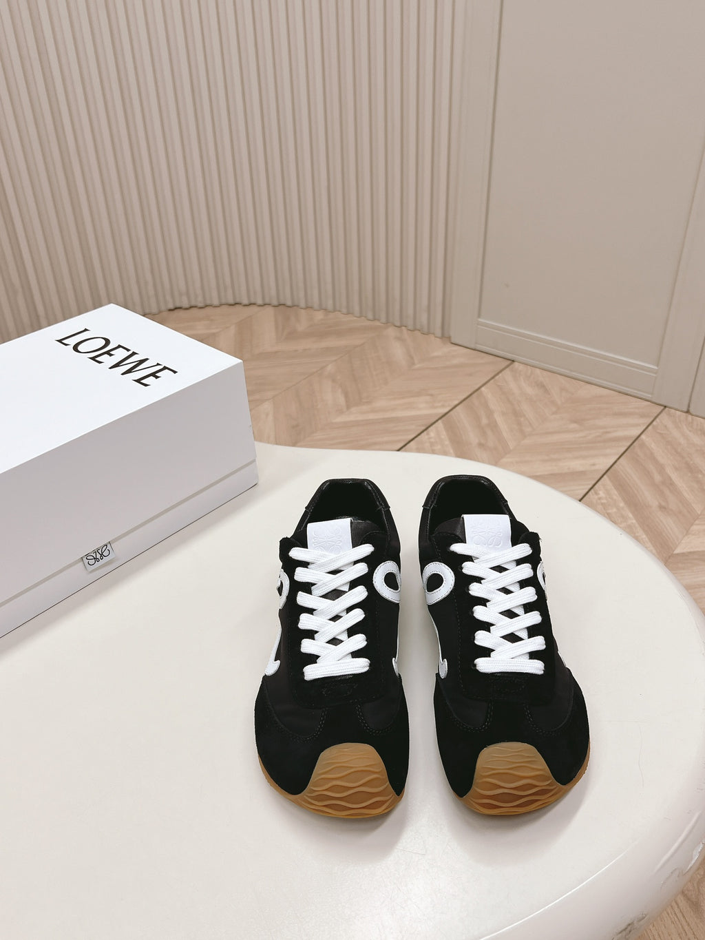 Black/White Ballet Runner
