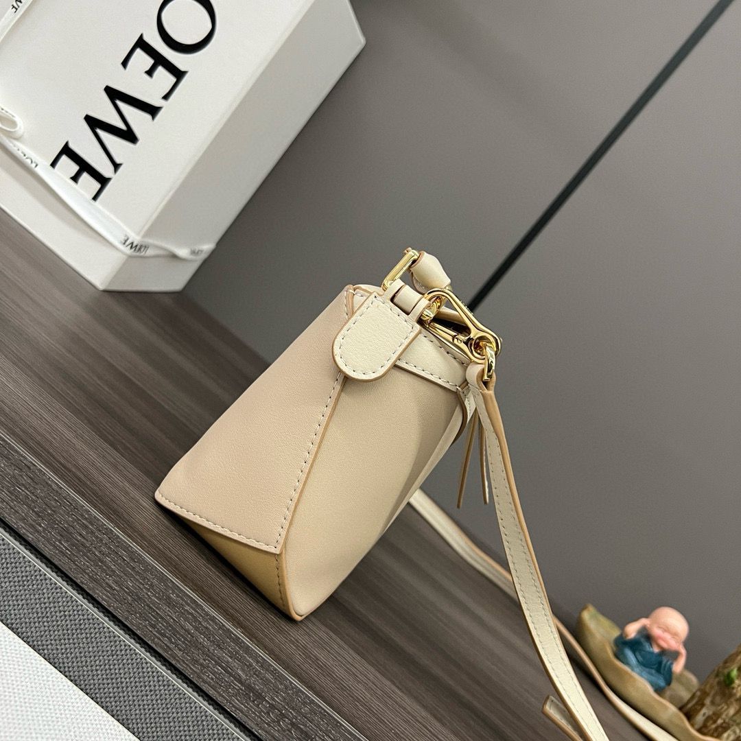 Angora/Dusty Beige/Gold LP Mini Leather Shoulder Bag