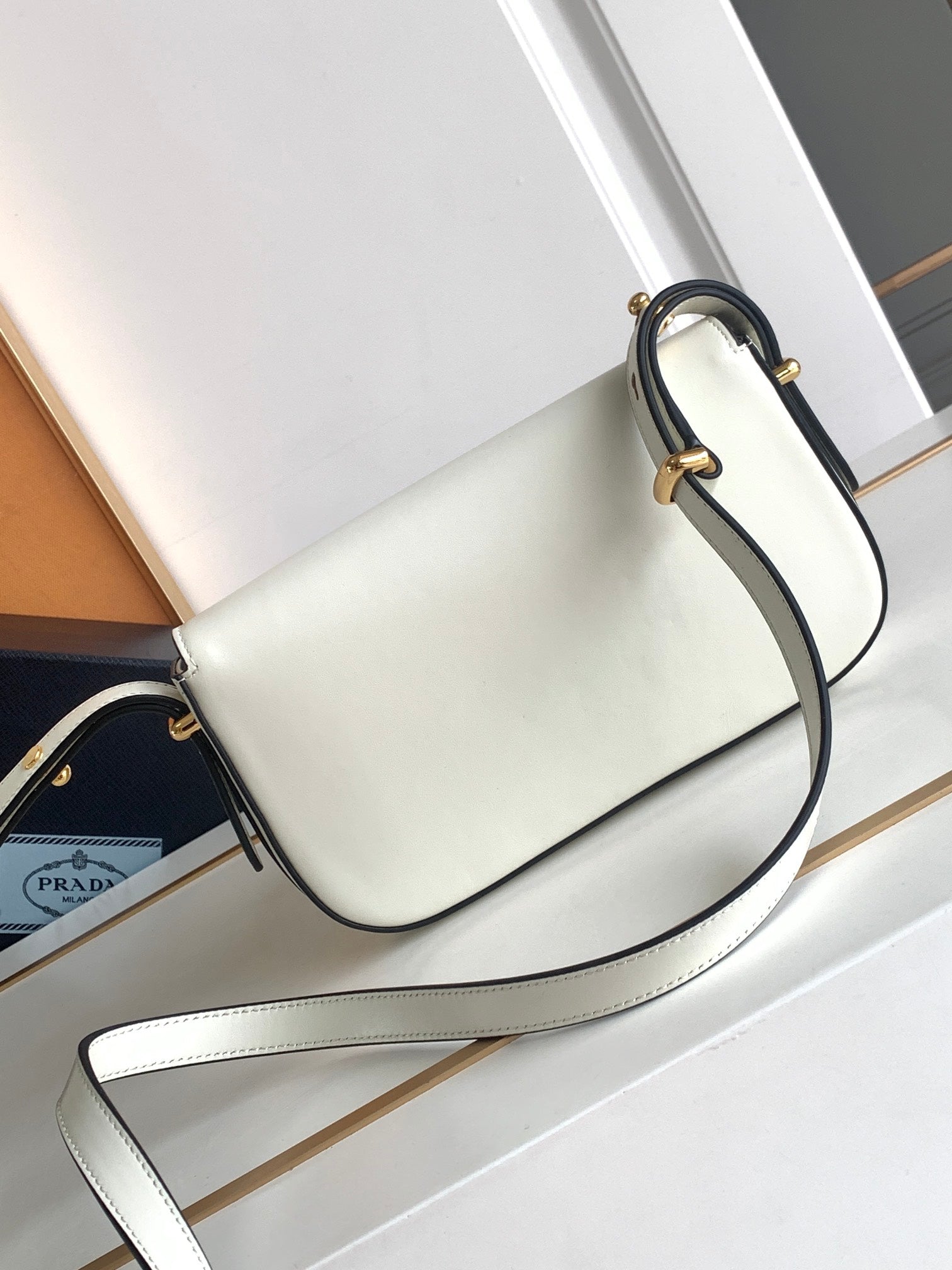 White P Leather Shoulder Bag