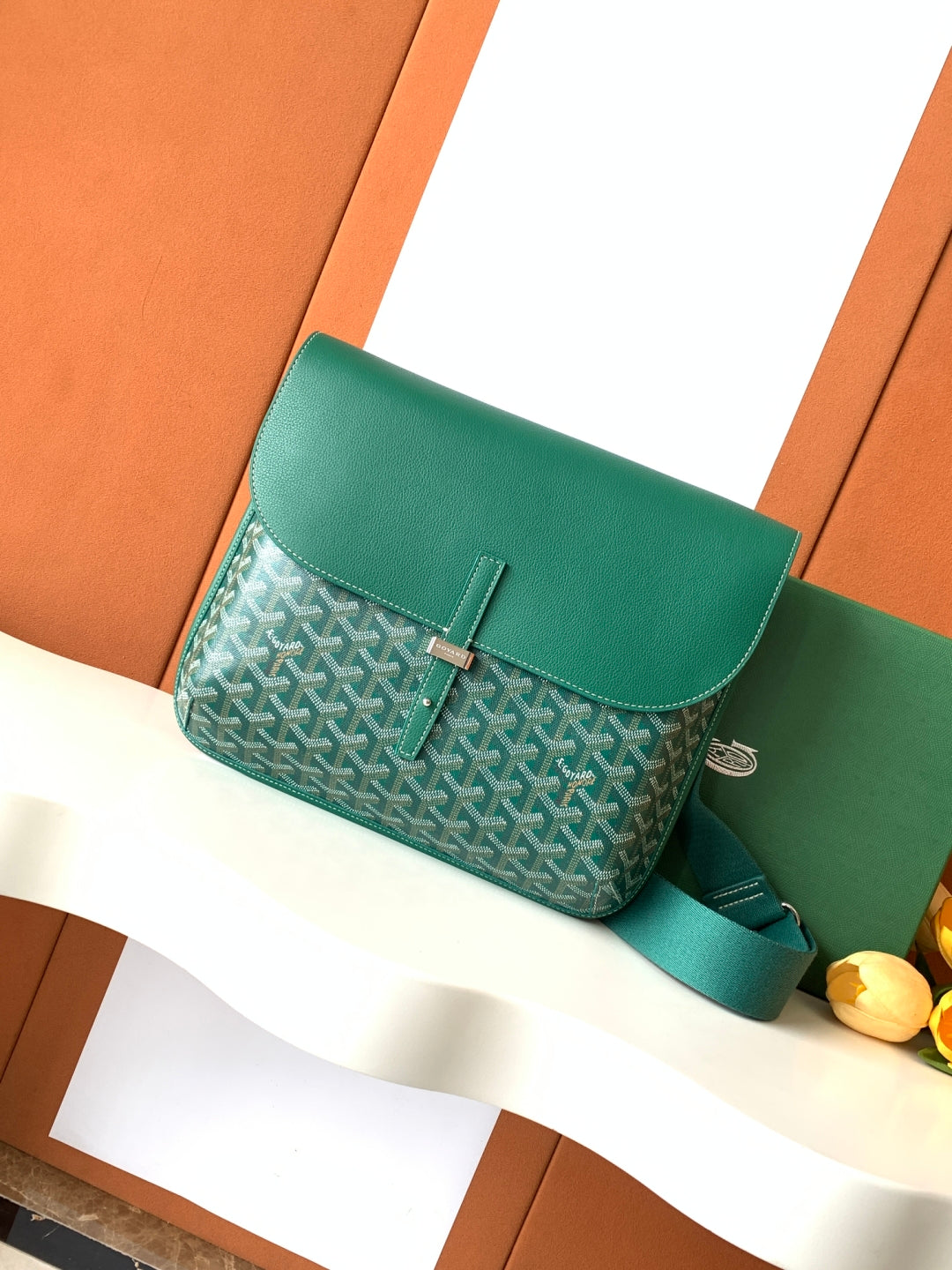 Green Coursier Messenger Bag