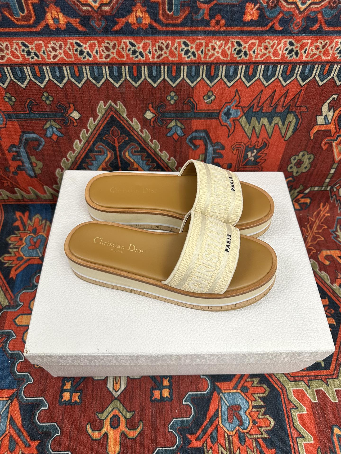 Natural Raffia & White Embroidered DD Platform Slide