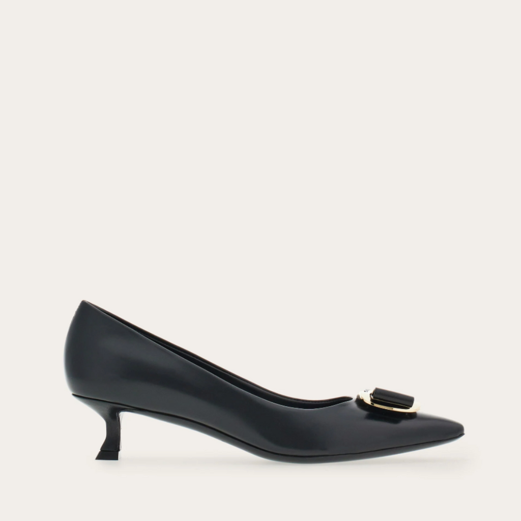 Black Vara Plate Low Heel Pump