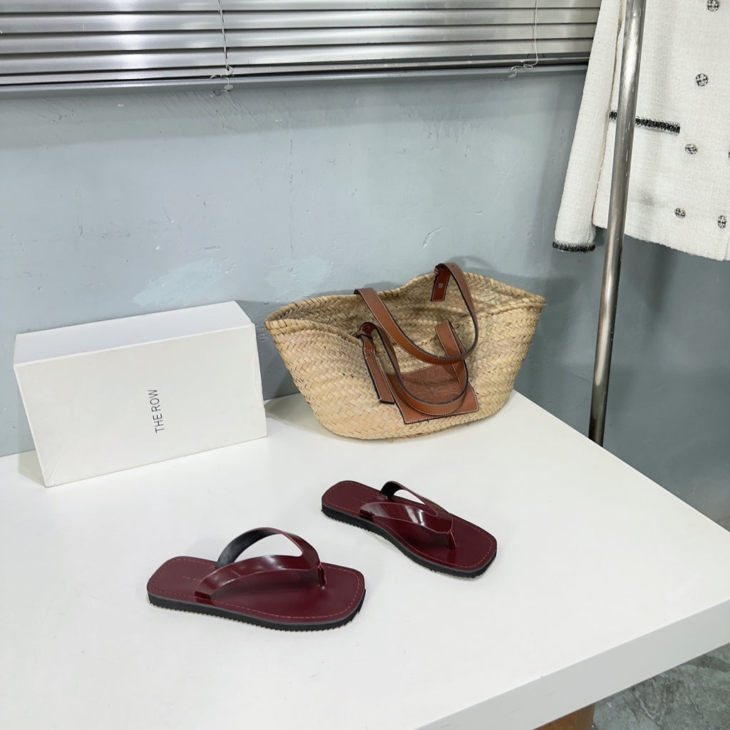 Bordeaux City Flip Flop