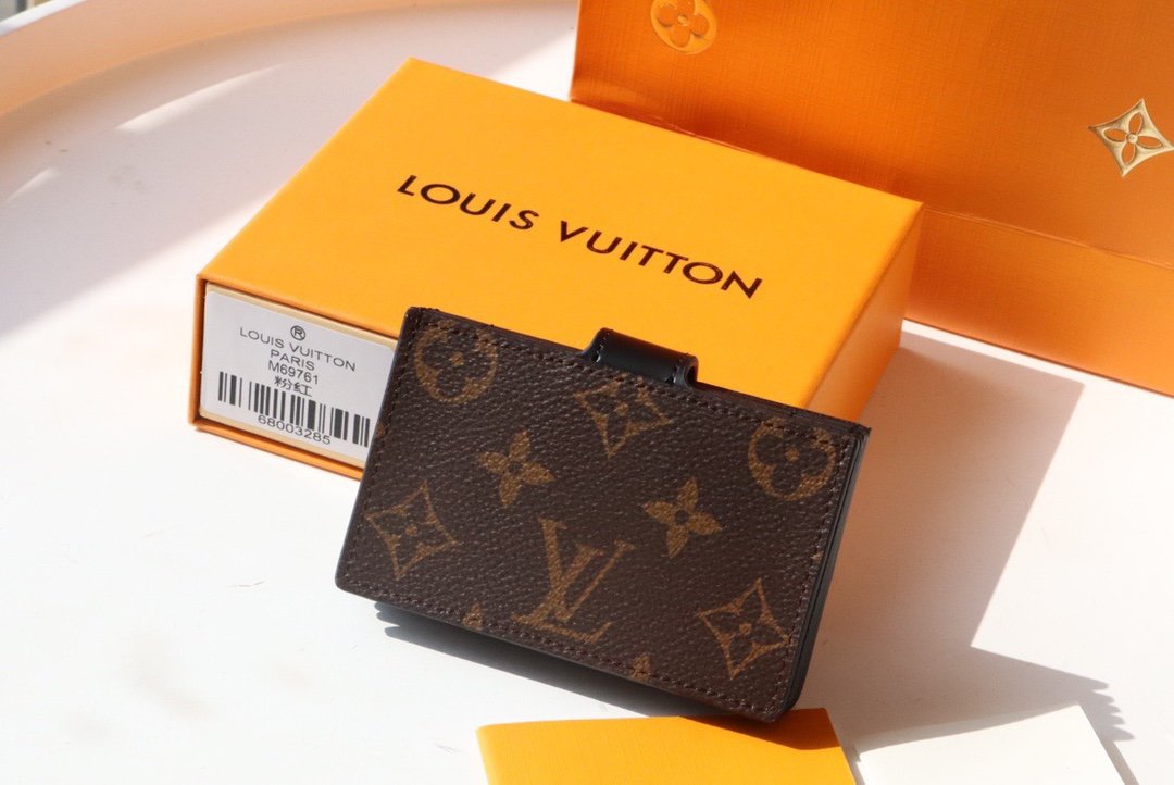 Black card holder