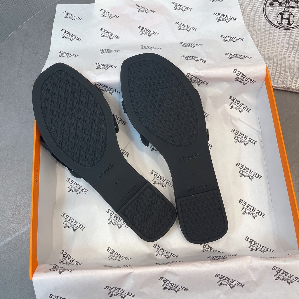 Noir HA sandal