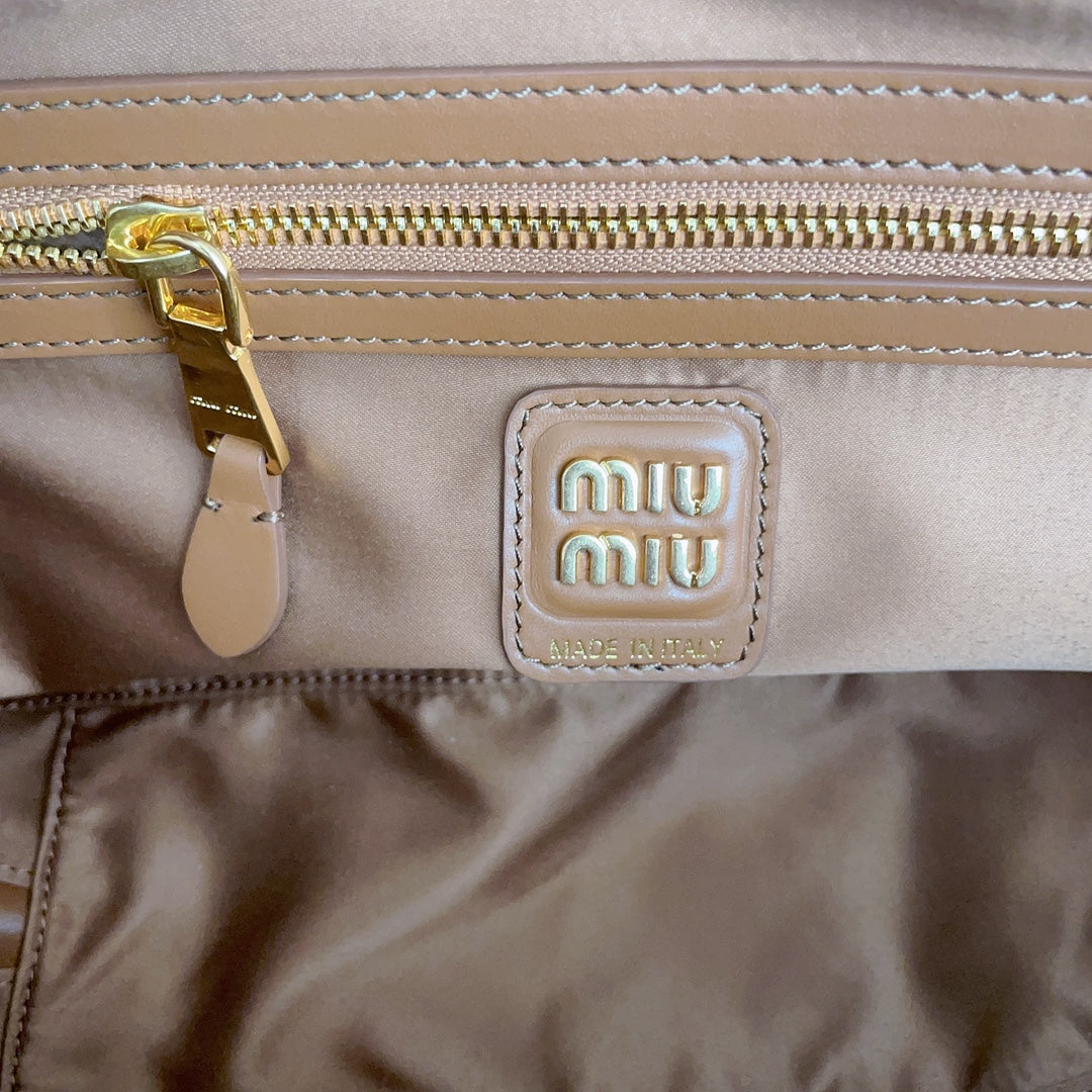 Cognac Beau Leather Top-Handle Bag