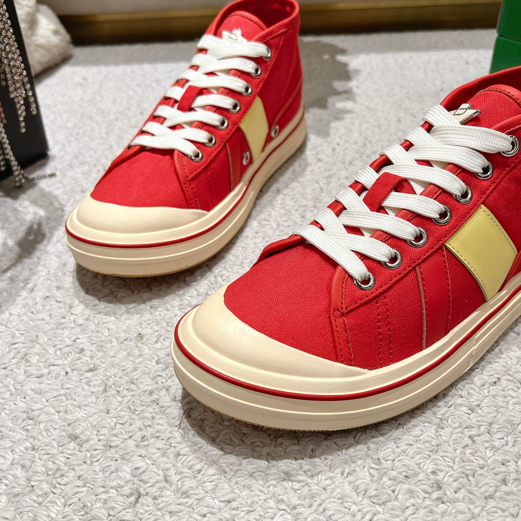 Men's Scarlet/Tomato Mid-Top Eliot Sneaker