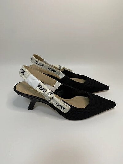 JD pump in technical canvas