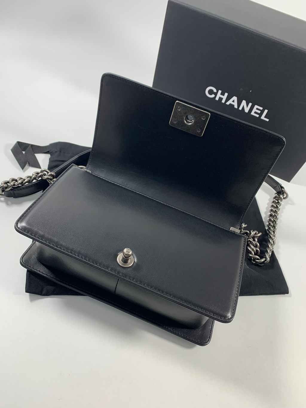 Black Boy 25 Handbag