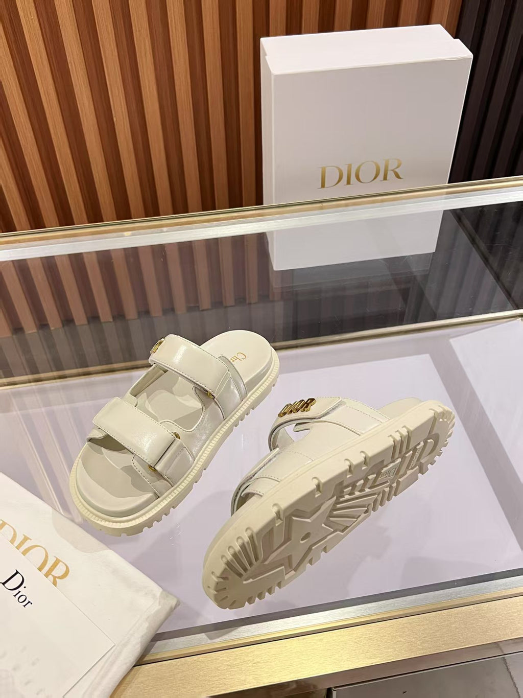 White Dioract Slide