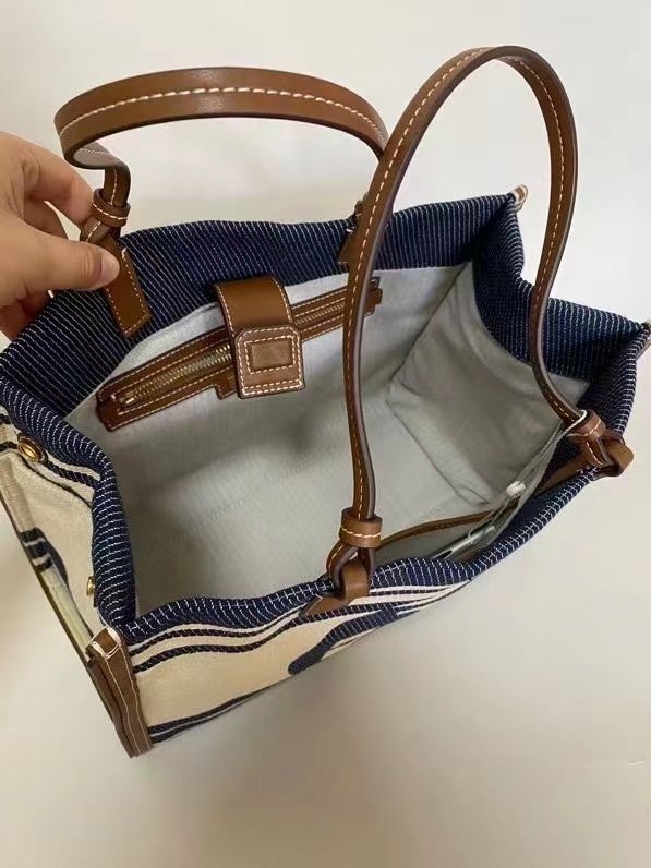 Royal navy TE jacquard stripe tote bag