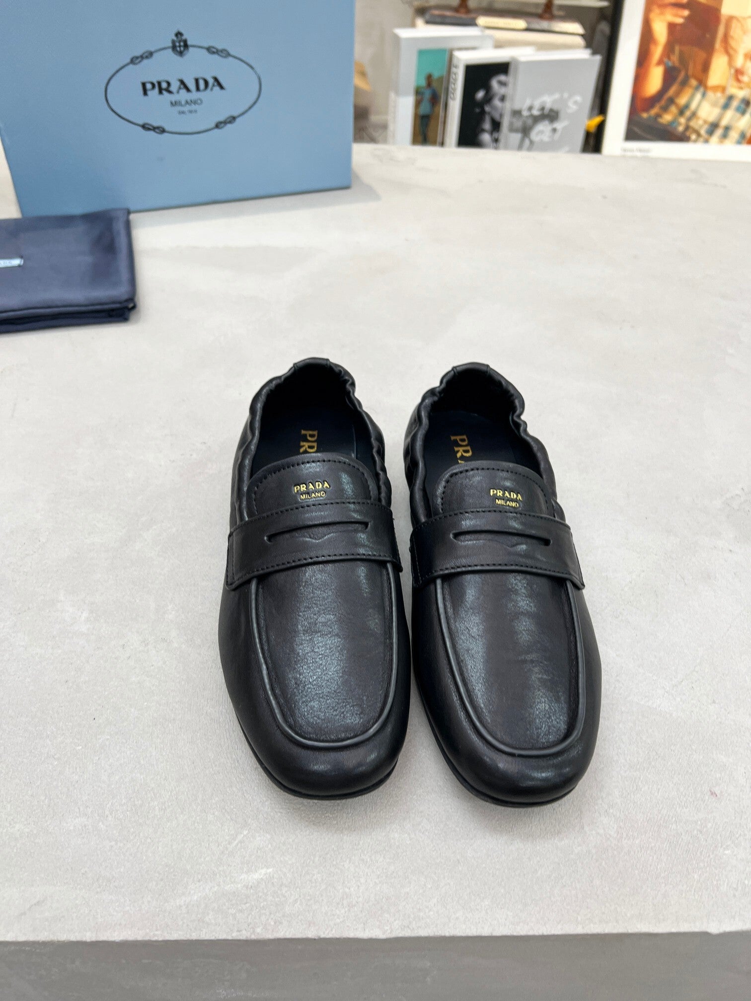 Men's Black Shuffle Antiqued Leather Loafers
