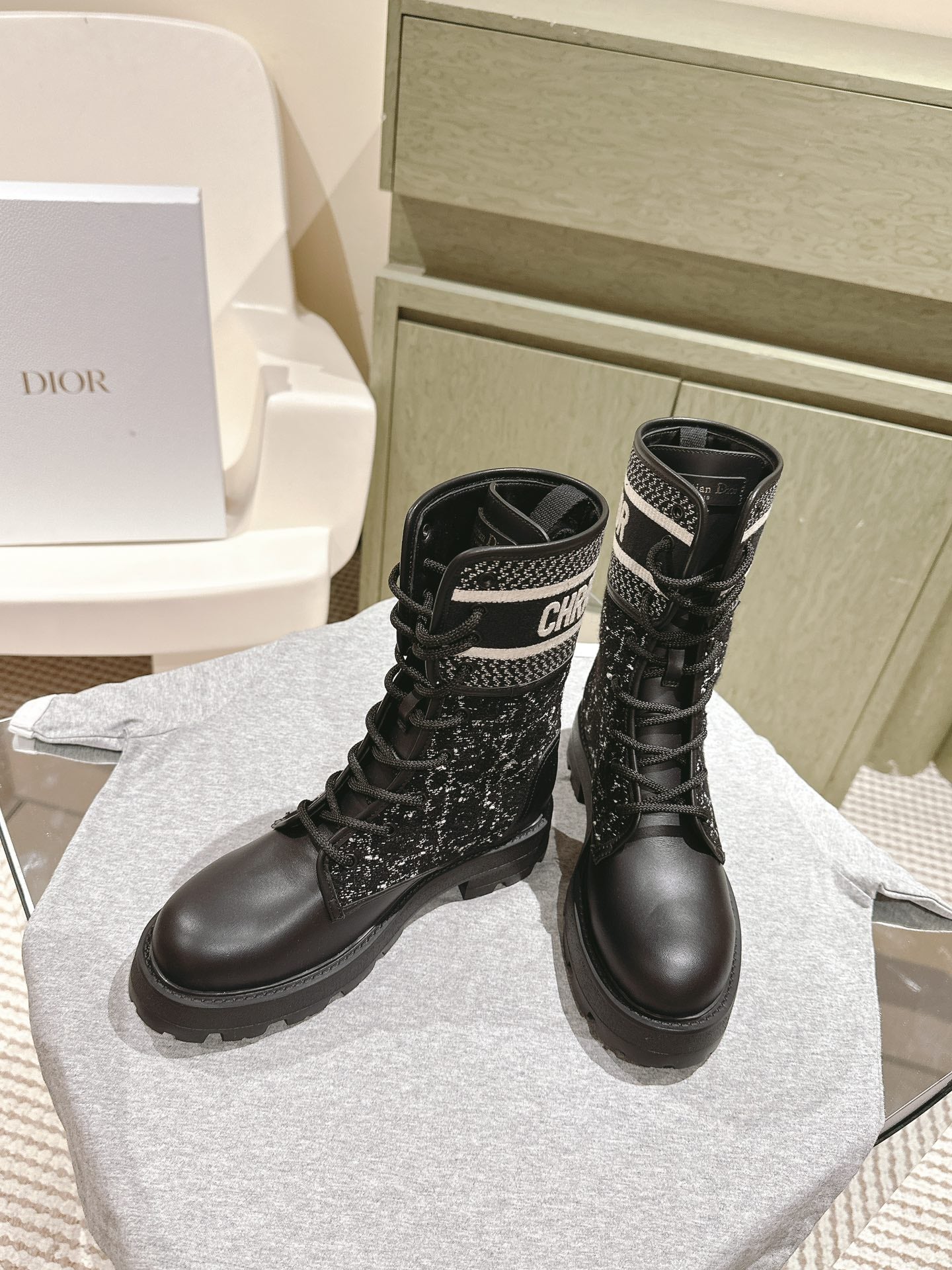 Black & White D-Major Ankle Boot