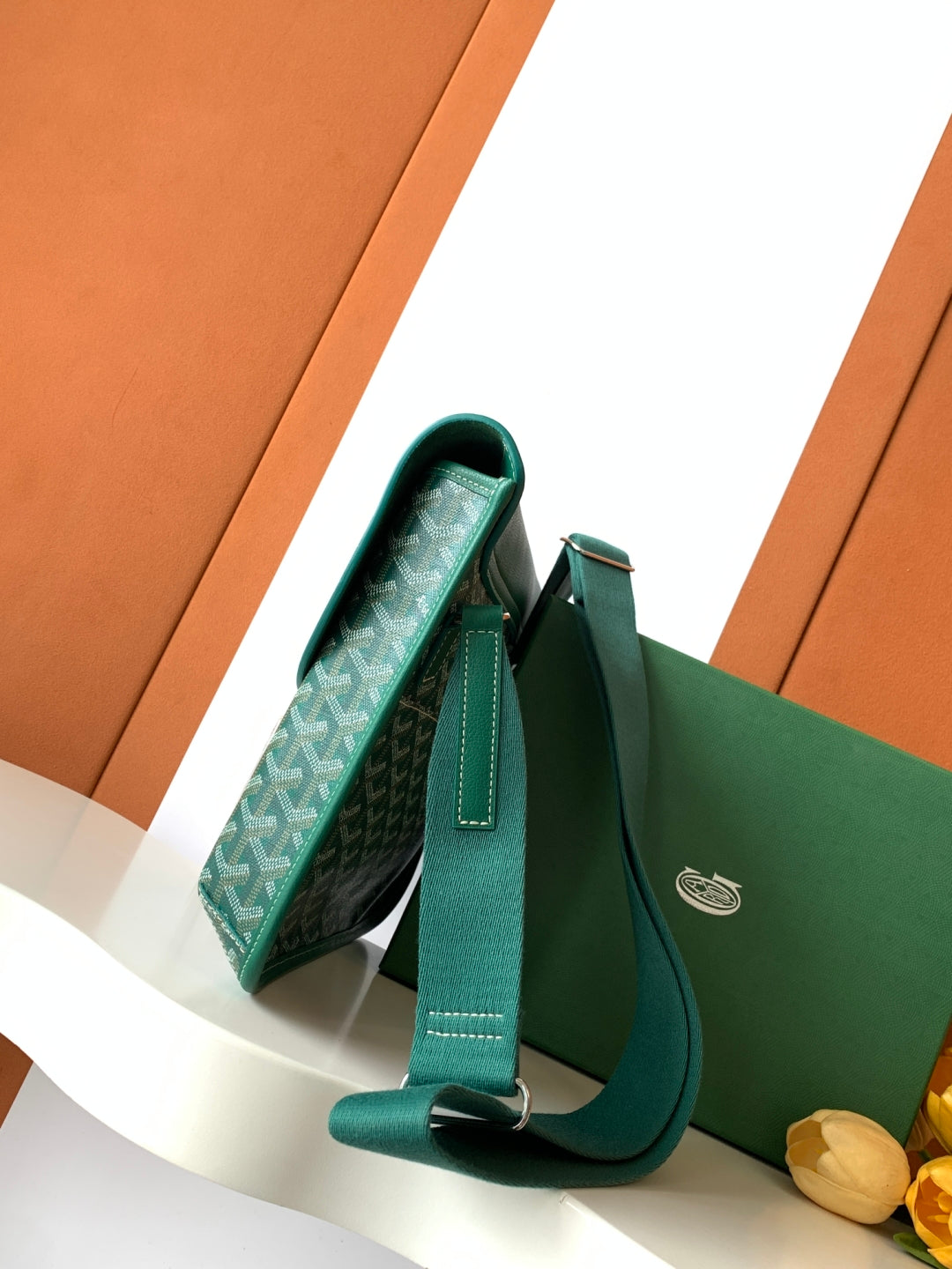 Green Coursier Messenger Bag