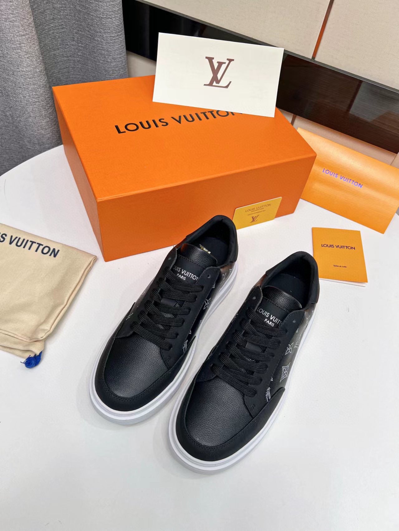 Black BH sneaker