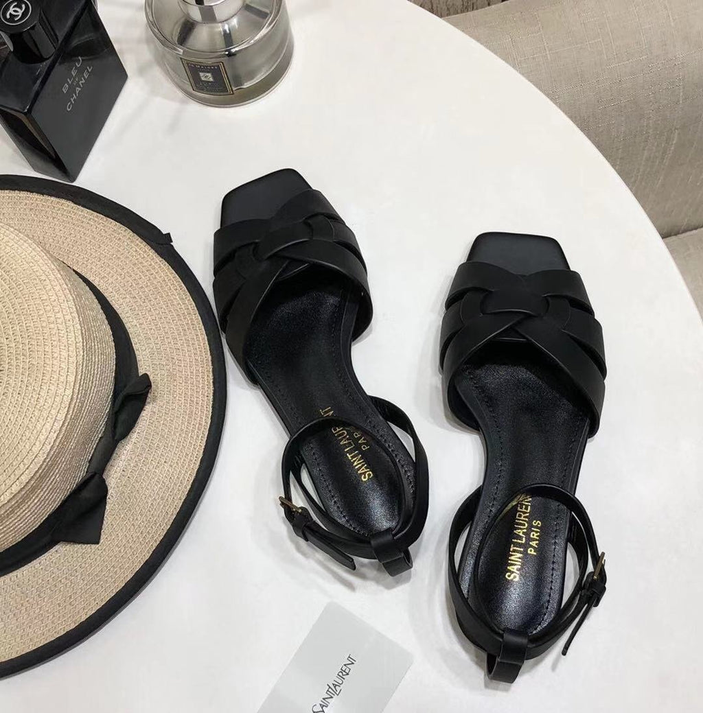 YT flat sandals in black leather