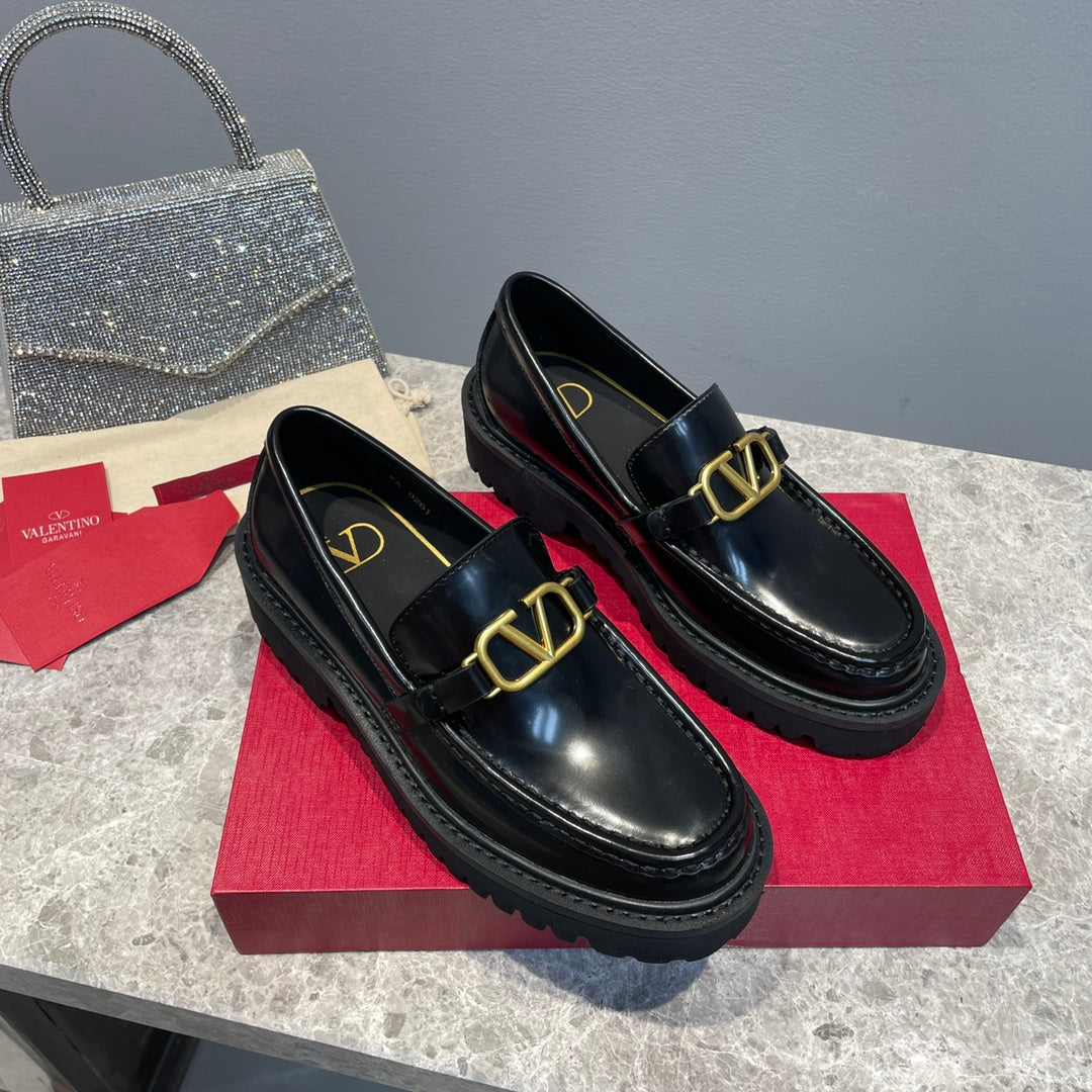 Black VS loafer