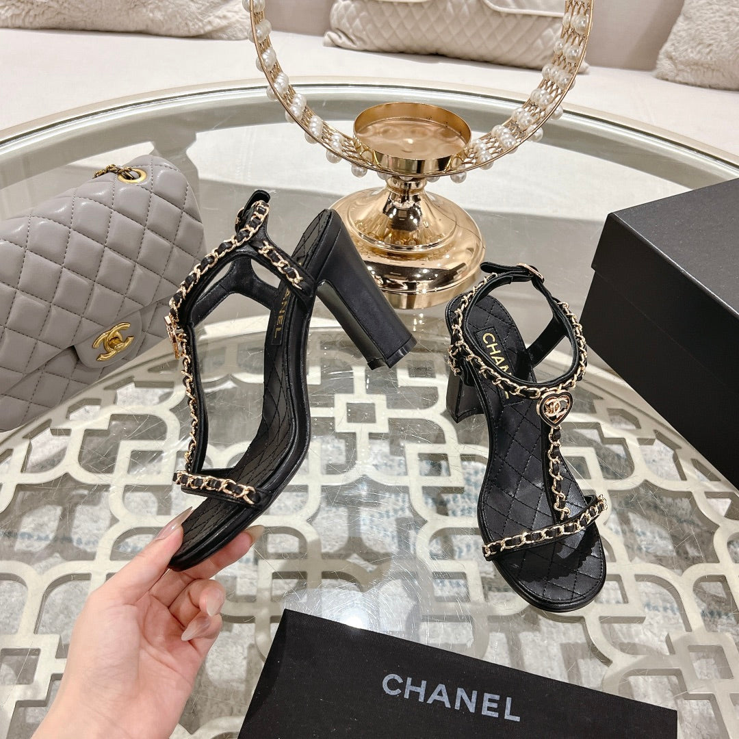 Black Cruise 2024/25  Sandals