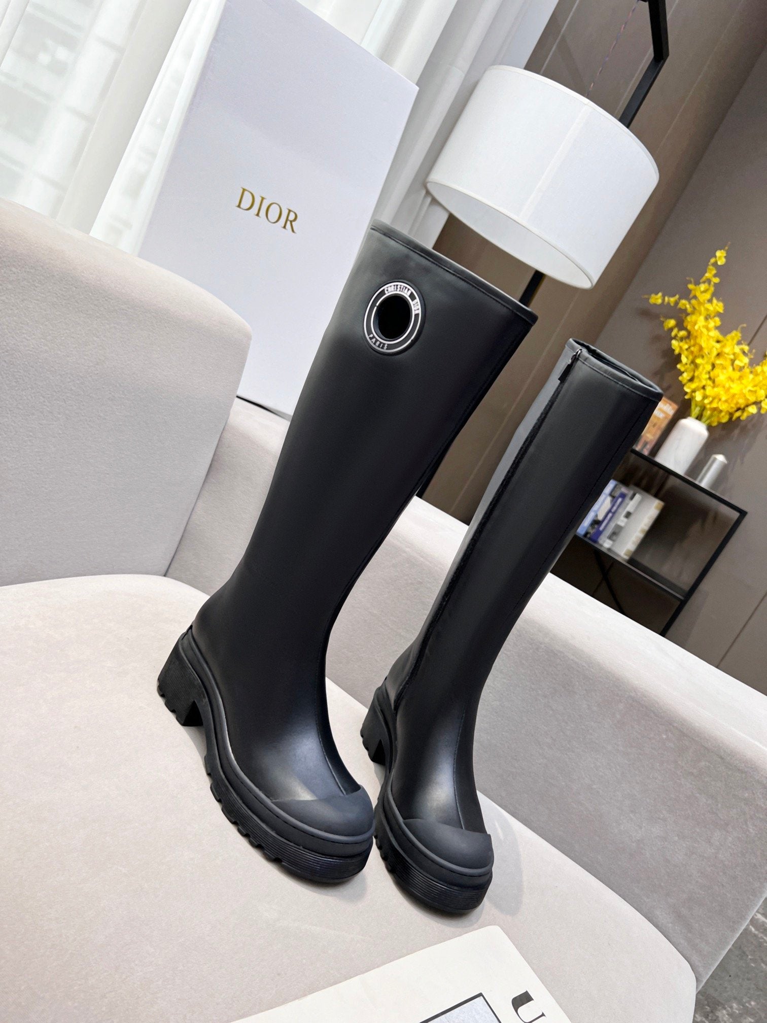 Black DS boot