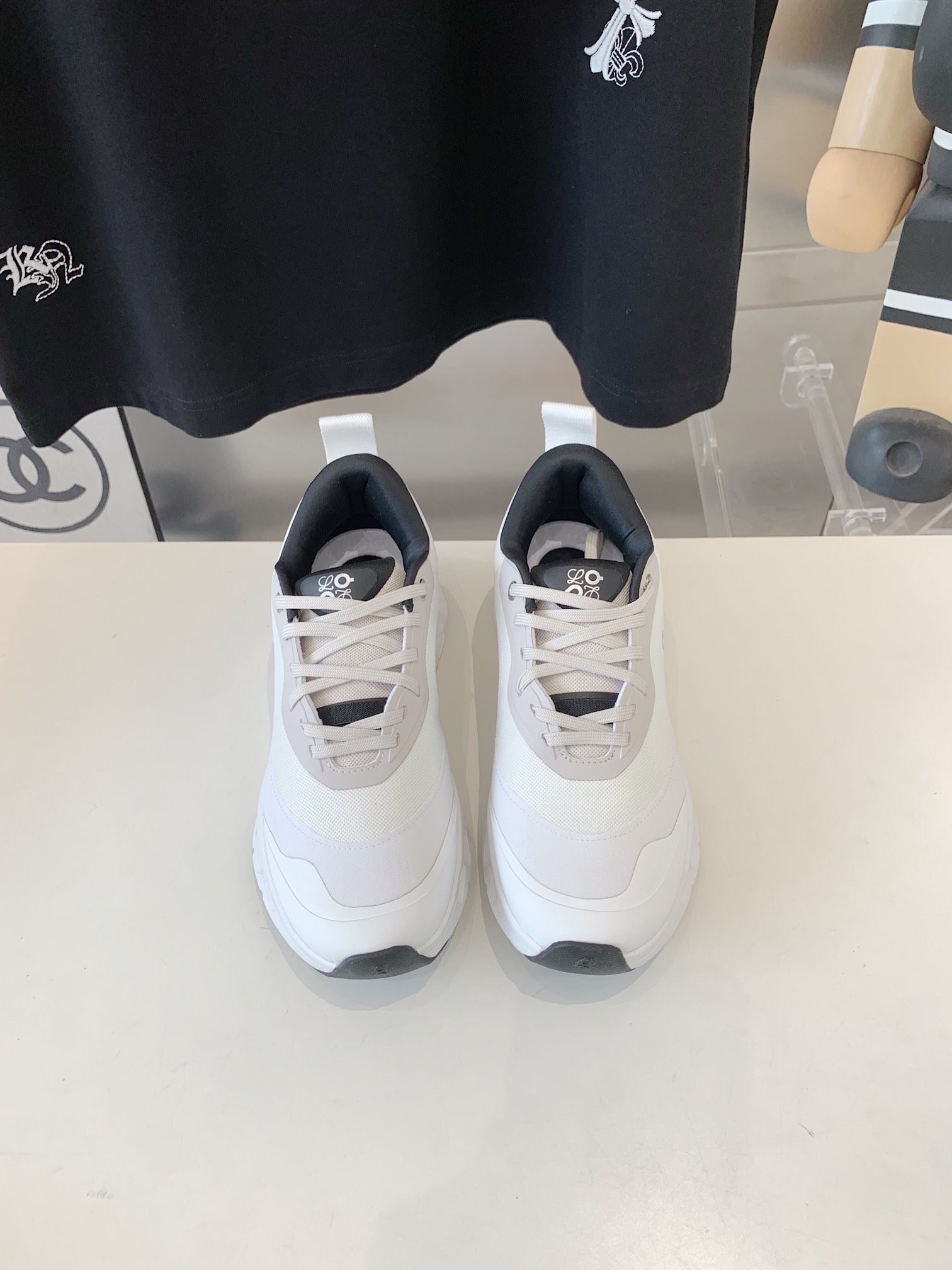 White X On Cloudtilt 2.0 Running Shoes