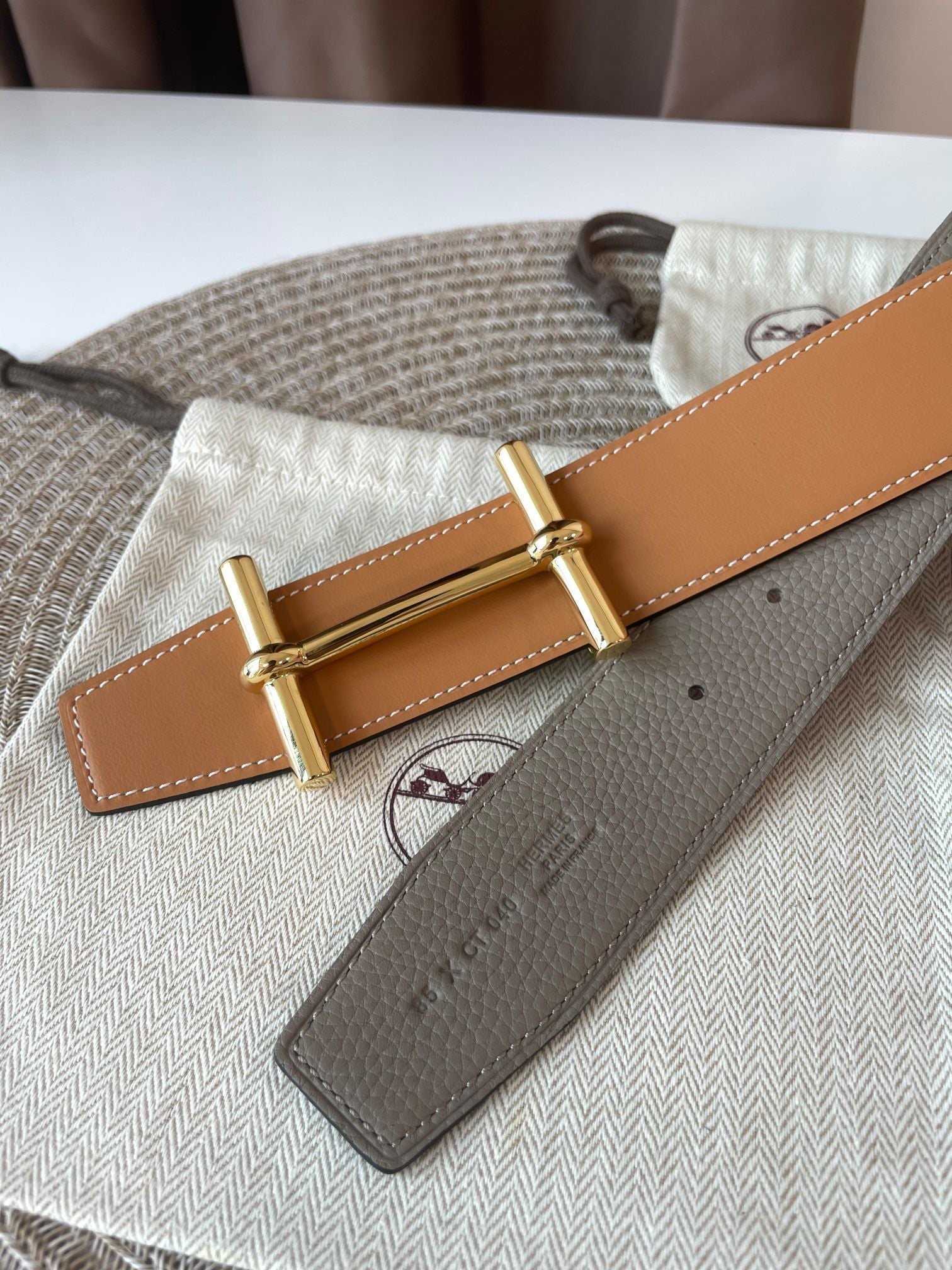 Brown HD gold belt buckle & leather strap