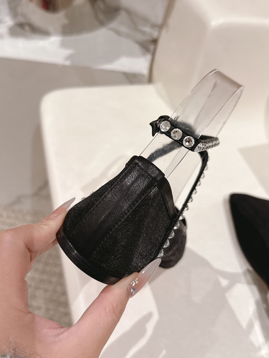 Black Ane Mesh Crystal Flat