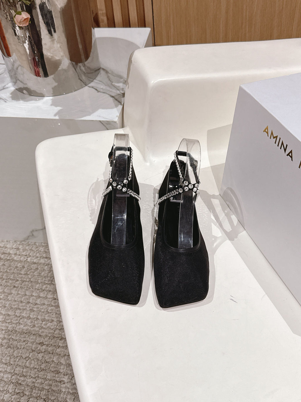 Black Ane Mesh Crystal Flat